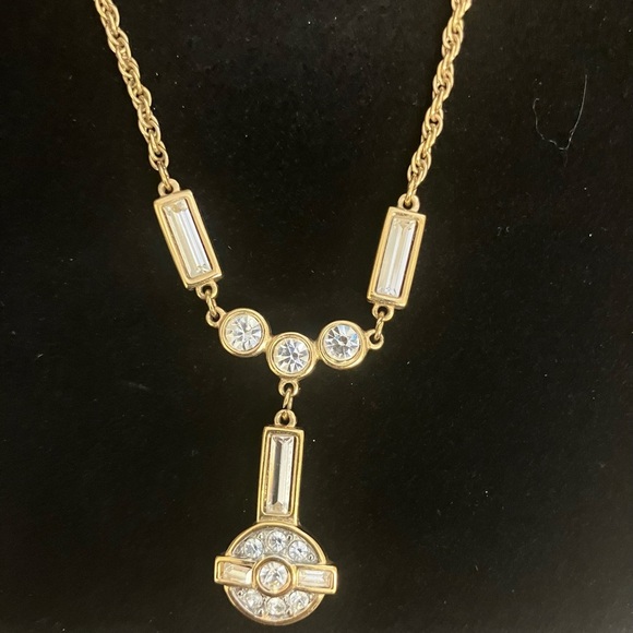 Swarovski Necklace Earring Set Sophisticated Elegant Wedding Special Occasion - Picture 13 of 14